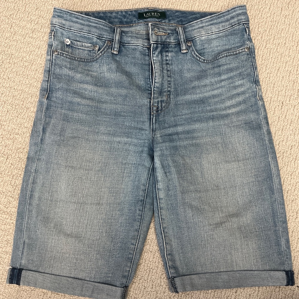 Size 8 Ralph Lauren knee length jean shorts